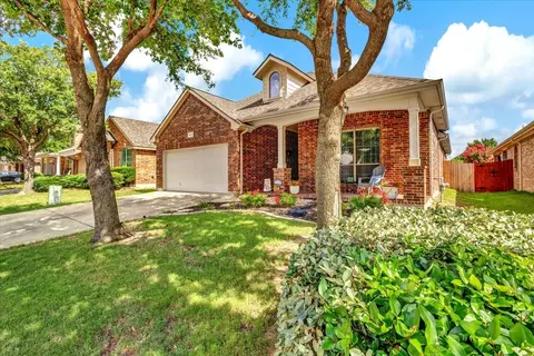 4621 Prickly Pear Dr, Fort Worth, TX 76244