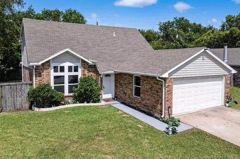 1521 Windsor Dr, Glenn Heights, TX 75154