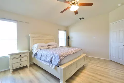 9929 Caney Creek Dr, Waco, TX 76708 photo 16