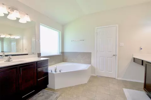 9929 Caney Creek Dr, Waco, TX 76708 photo 18