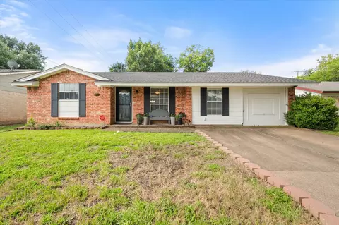 3012 Lisa Ln, Arlington, TX 76013