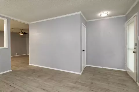 740 Willow St, Hurst, TX 76053 photo 8