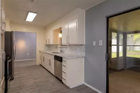 740 Willow St, Hurst, TX 76053 photo 19