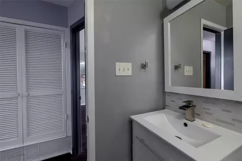 740 Willow St, Hurst, TX 76053 photo 31