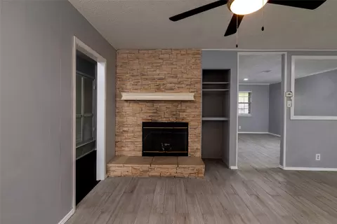 740 Willow St, Hurst, TX 76053 photo 14
