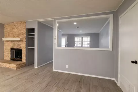 740 Willow St, Hurst, TX 76053 photo 13