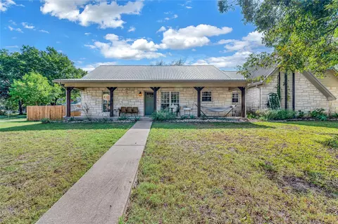 1414 Mary St, Clifton, TX 76634