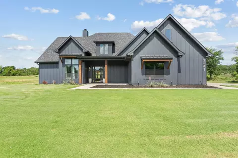 521 Echo Glade Ct, Azle, TX 76020