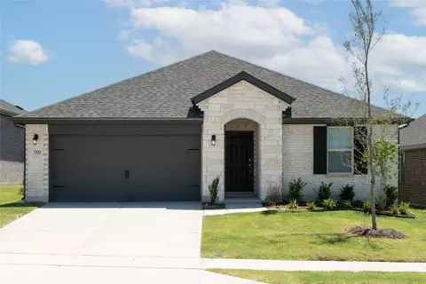 500 Thorn Creek Dr, Anna, TX 75409