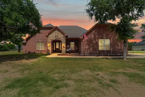 6767 Bridle Bit Trl, Fort Worth, TX 76135