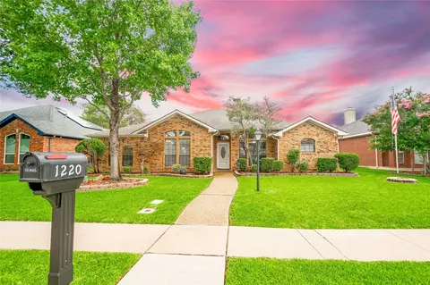 1220 Indian Paint Trl, Lewisville, TX 75067