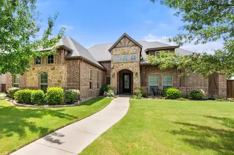 7202 Cattle Barron Ct, Midlothian, TX 76065