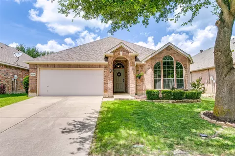8204 Livingston Ln, Mckinney, TX 75072