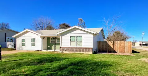 5329 Madella St, Haltom City, TX 76117