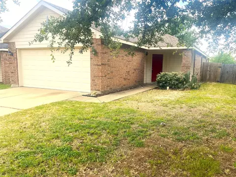 6721 Waterhill Ln, Fort Worth, TX 76179