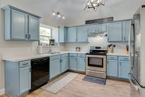 1737 Cedar Tree Dr, Fort Worth, TX 76131