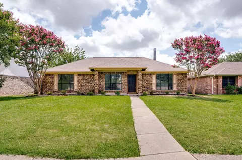 2508 Independence Dr, Mesquite, TX 75150