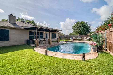 1015 Bainbridge Ln, Forney, TX 75126