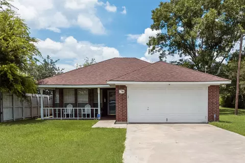 1505 E 1st North St, Kaufman, TX 75142