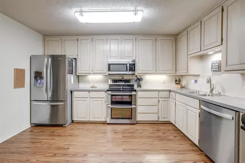 Kitchen - 321 E Hampton Rd, Crowley, TX 76036 photo 3 of 3