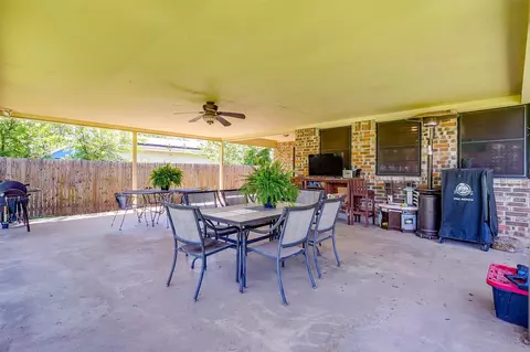 Exterior - 321 E Hampton Rd, Crowley, TX 76036 photo 7 of 13
