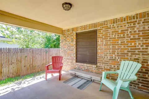 Exterior - 321 E Hampton Rd, Crowley, TX 76036 photo 3 of 13