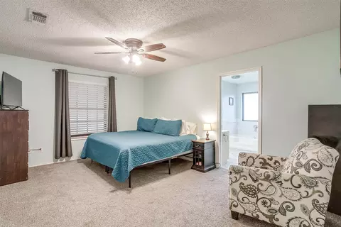 Bedroom - 321 E Hampton Rd, Crowley, TX 76036 photo 1 of 6