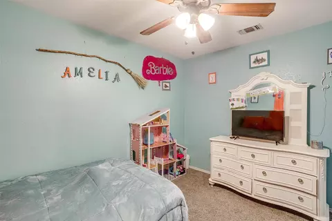 Bedroom - 321 E Hampton Rd, Crowley, TX 76036 photo 4 of 6