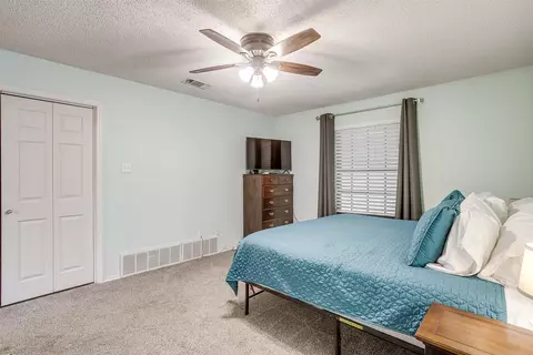 Bedroom - 321 E Hampton Rd, Crowley, TX 76036 photo 2 of 6