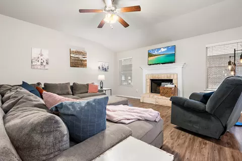 9428 Centennial Dr, Waco, TX 76708 photo 10