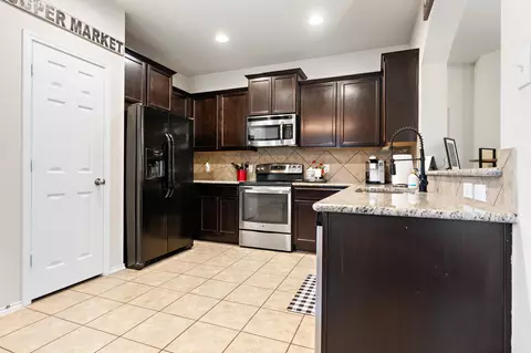 9428 Centennial Dr, Waco, TX 76708 photo 13