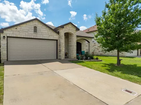 9428 Centennial Dr, Waco, TX 76708 photo 4