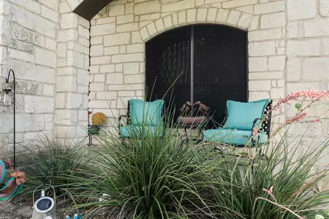 9428 Centennial Dr, Waco, TX 76708 photo 6