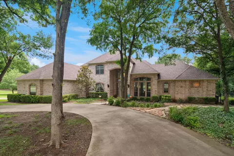 2202 Southern Oaks Dr, Cedar Hill, TX 75104