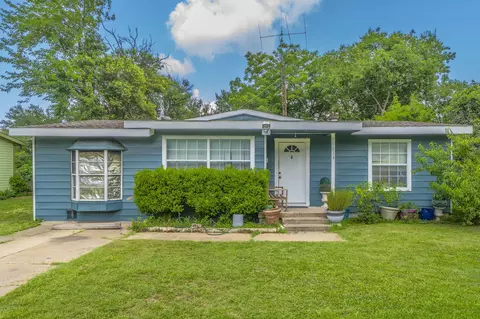 714 Macgregor Dr, Grand Prairie, TX 75050