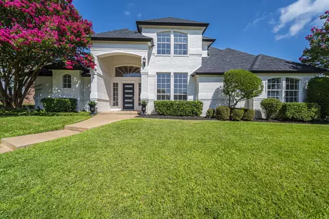 4304 E Green Meadow St E, Colleyville, TX 76034