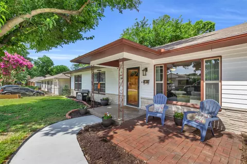 1837 Cottonwood Rd, Carrollton, TX 75006