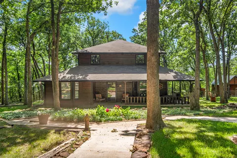 566 Stagecoach Trl, Denison, TX 75021