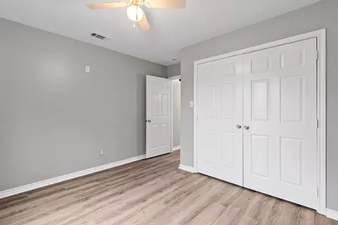 Bedroom - 404 Bishop St, Commerce, TX 75428 photo 6 of 6