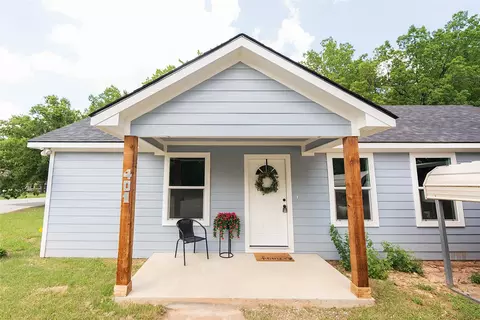 401 Miller St, Bowie, TX 76230