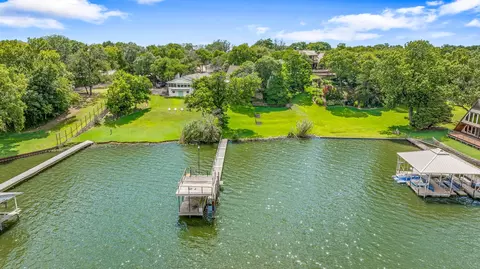 8960 Dickson Rd, Fort Worth, TX 76179
