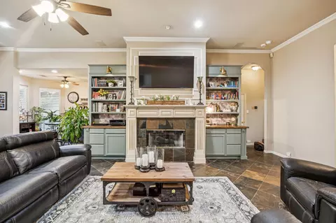 3201 Hilltop Ct, Highland Village, TX 75077