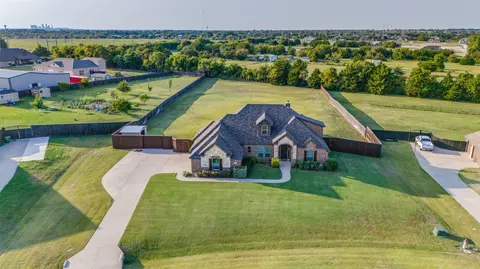 7031 Dillon Cir, Midlothian, TX 76065