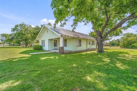301 N Norton St, Dublin, TX 76446