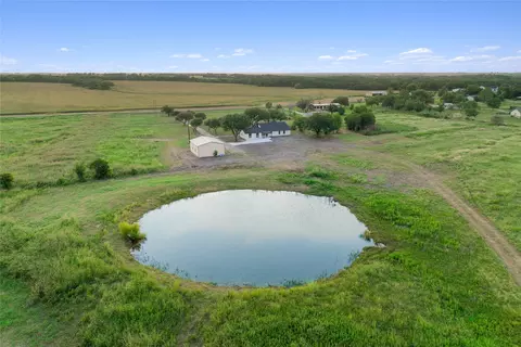 2971 Levi Pkwy, Lorena, TX 76655 photo 2