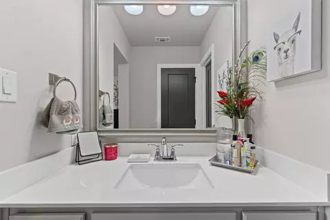 Bath - 400 E Paddock, Willow Park, TX 76087 photo 4 of 7