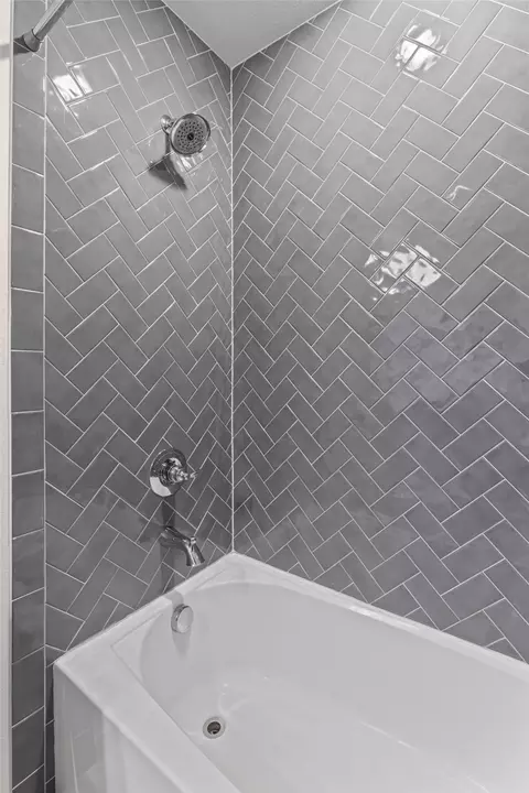 Bath - 400 E Paddock, Willow Park, TX 76087 photo 7 of 7