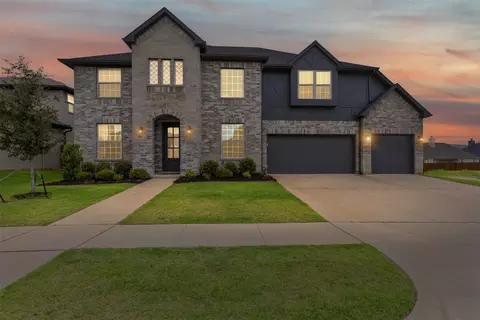 Exterior - 400 E Paddock, Willow Park, TX 76087 photo 8 of 8