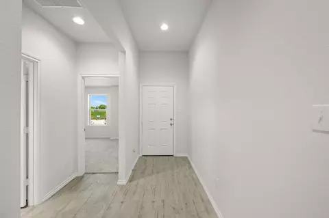 313 Comanche, Cleburne, TX 76033 photo 7