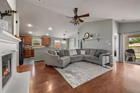 11800 Cottontail Dr, Fort Worth, TX 76244